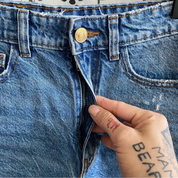 ZARA High Rise Shorts - Picture 4 of 8